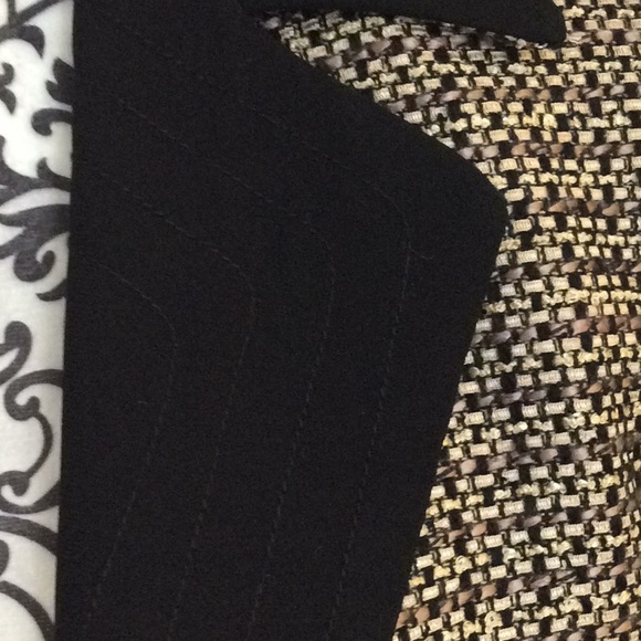 NWOT.  Ladies tie front jacket - Picture 5 of 8